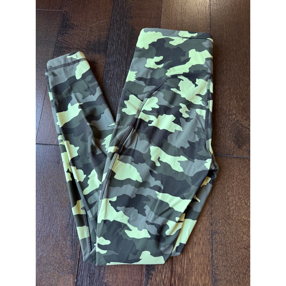 Lululemon Fast and Free Leggings Size 8 Green Camo Excellent High Rise Workout